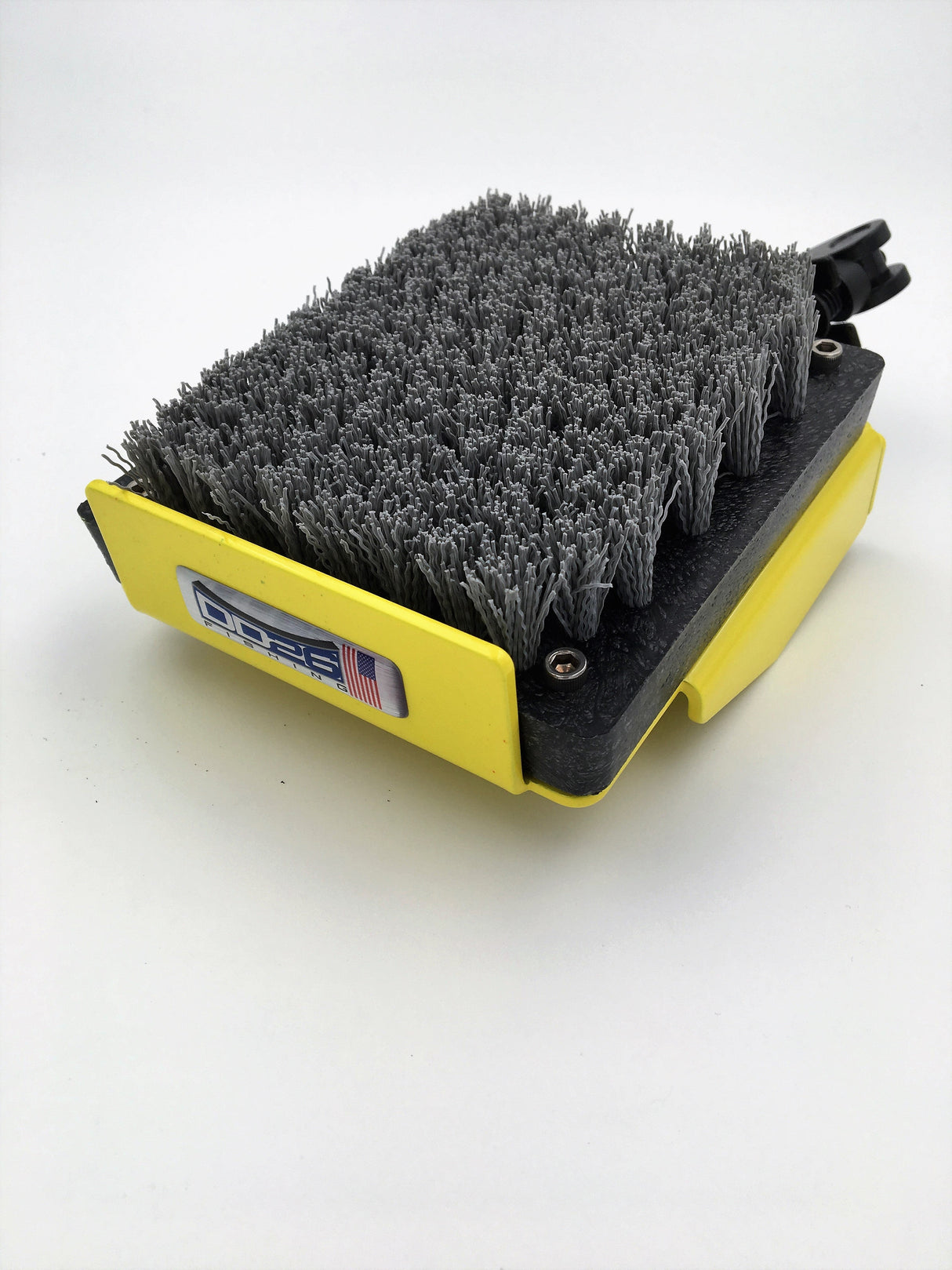 DD26 Fishing Mean Clean Kick Brush - product image 4